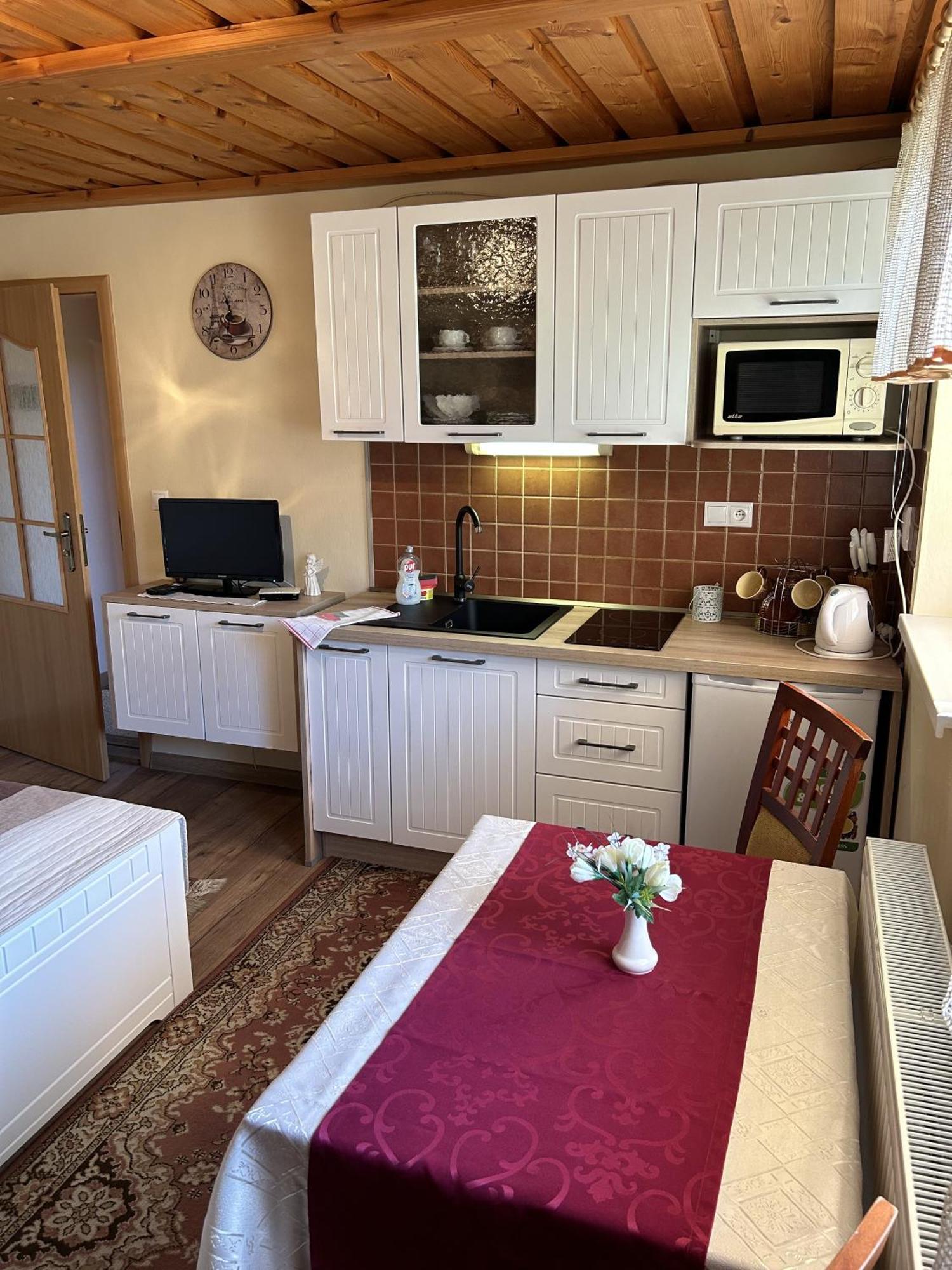 Privat Lenka Hotel Prosiek Екстериор снимка