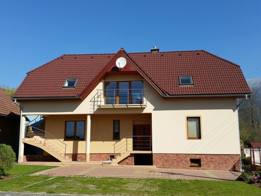 Privat Lenka Hotel Prosiek Екстериор снимка